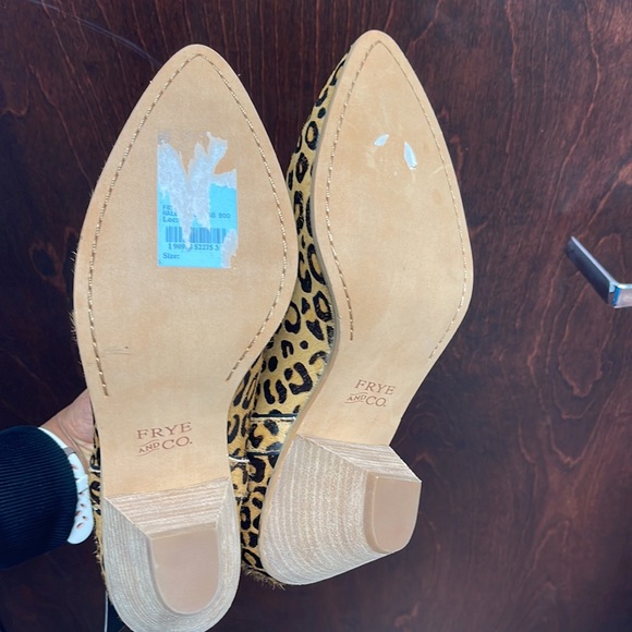 🤎SOLD🖤Frye Women's And Co. Maley Leopard Print Fashion Booties Pointed Toe - Picture 4 of 9